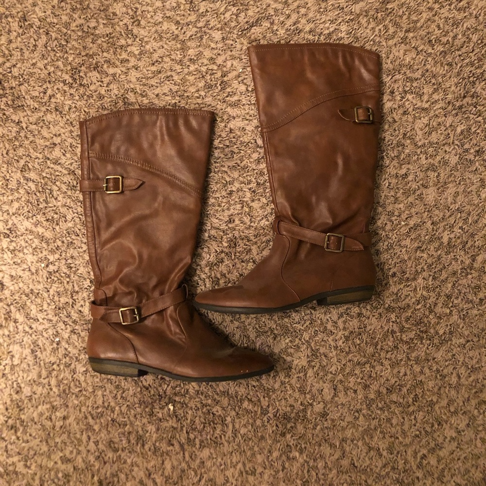 Brown leather Madden Girl boots
